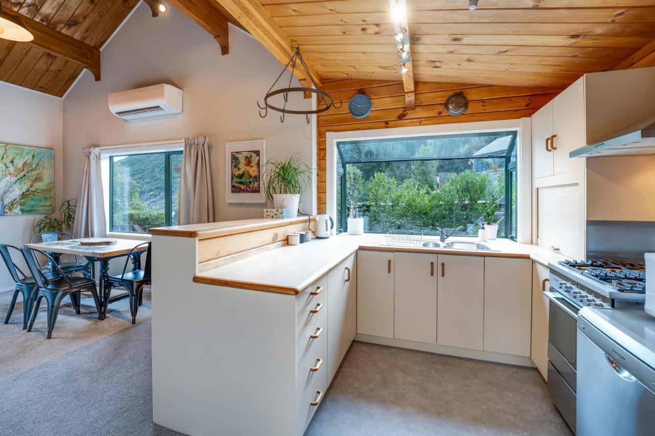 Alpine Hideaway - 2 Bedroom Closeburn Esterno foto